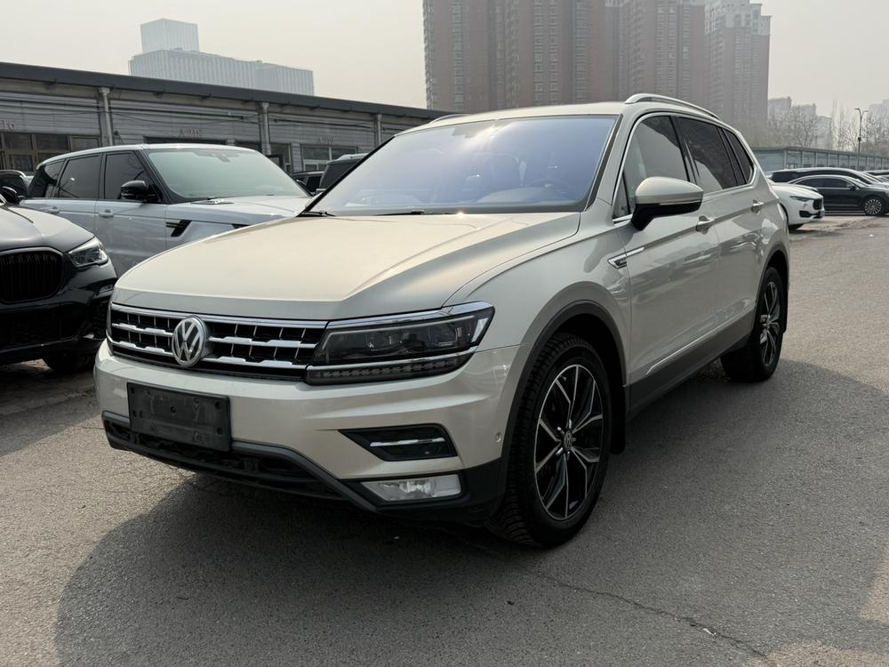 Volkswagen Tiguan L