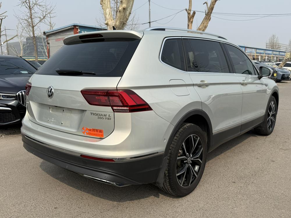 Volkswagen Tiguan L