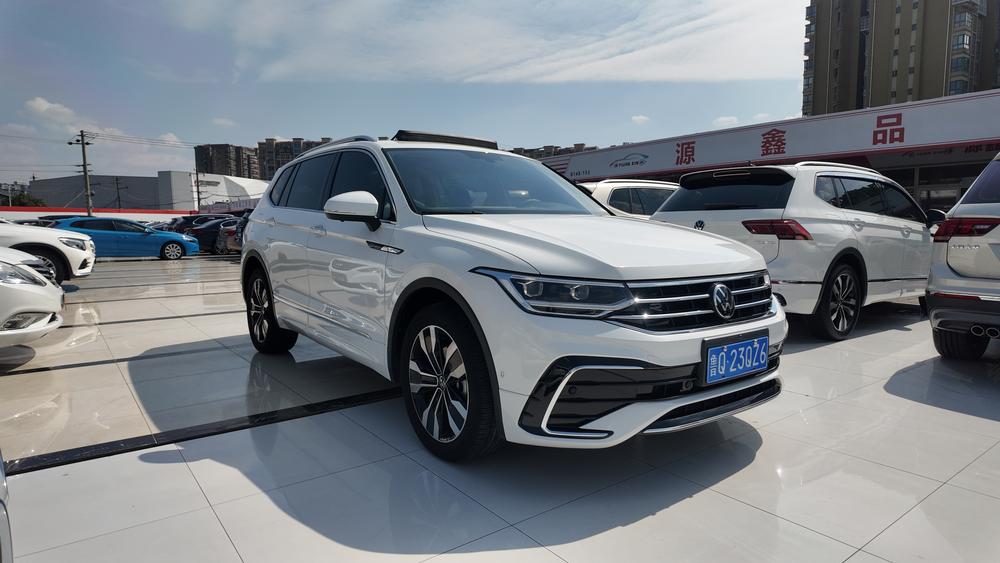 Volkswagen Tiguan L