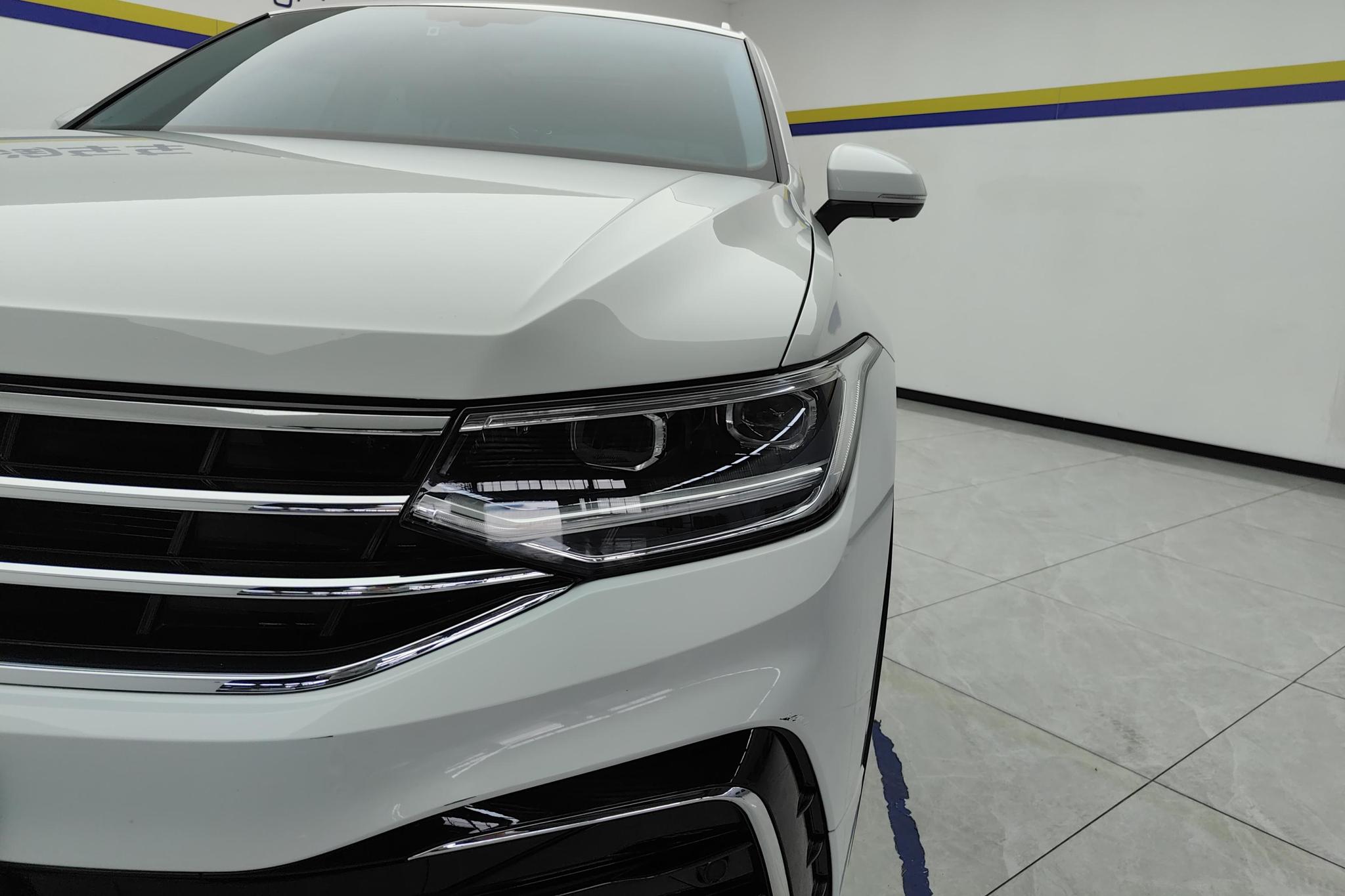 Volkswagen Tiguan L