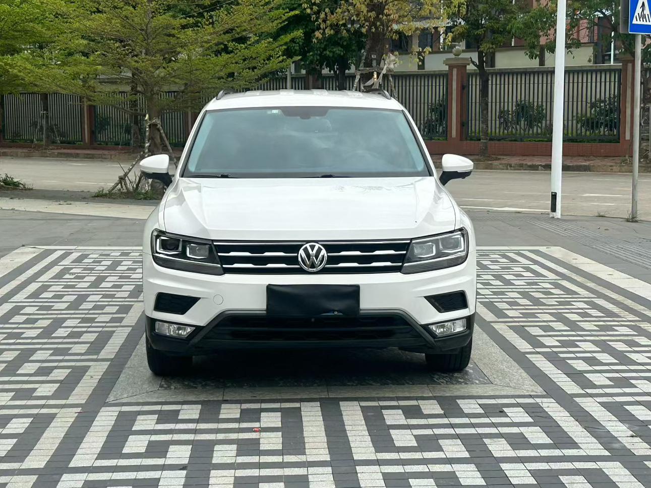 Volkswagen Tiguan L