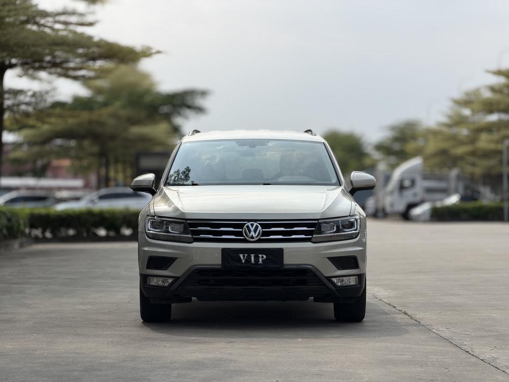 Volkswagen Tiguan L