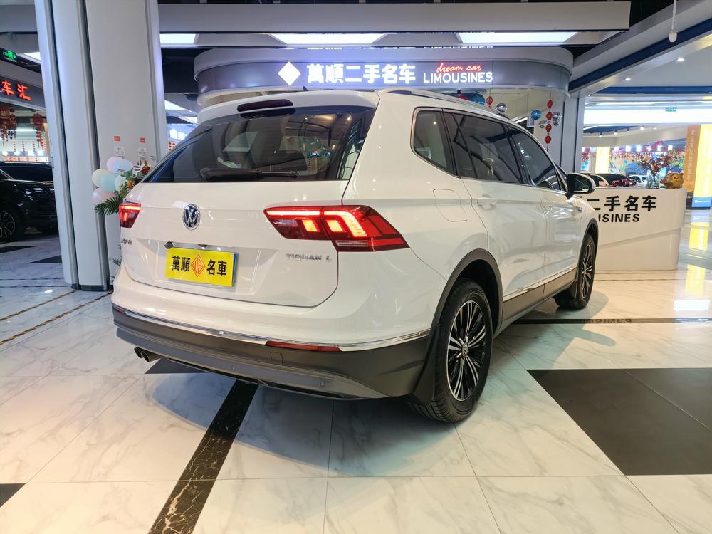 Volkswagen Tiguan L