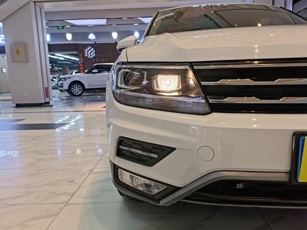 Volkswagen Tiguan L