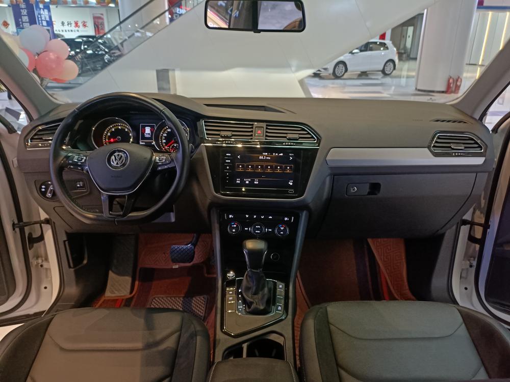 Volkswagen Tiguan L