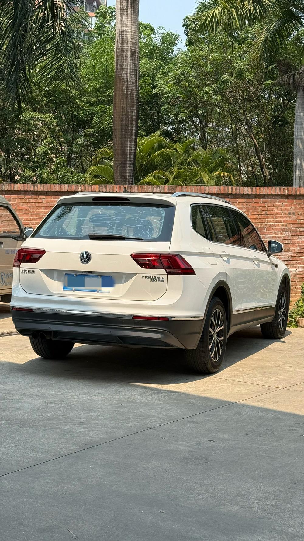 Volkswagen Tiguan L