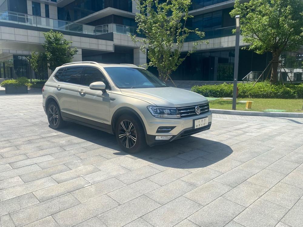 Volkswagen Tiguan L