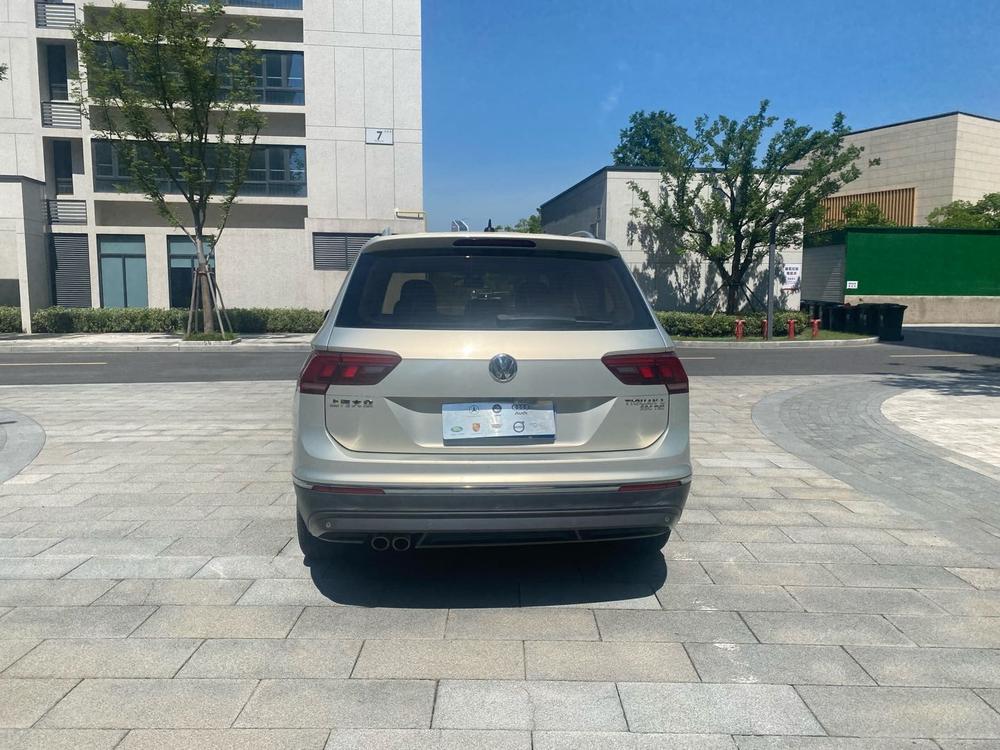 Volkswagen Tiguan L