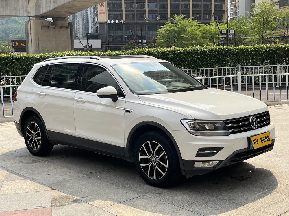 Volkswagen Tiguan L