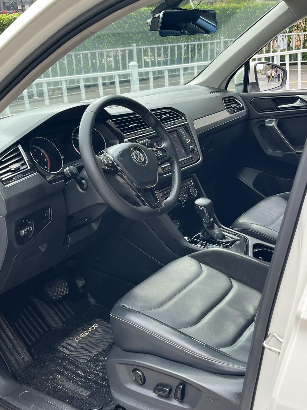 Volkswagen Tiguan L