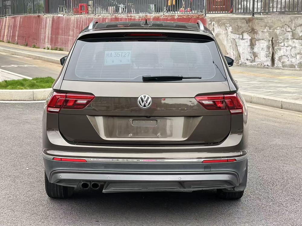 Volkswagen Tiguan L