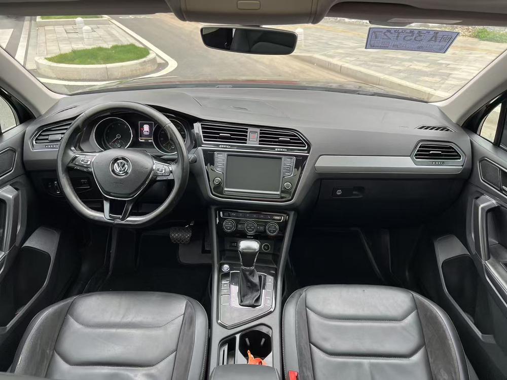 Volkswagen Tiguan L