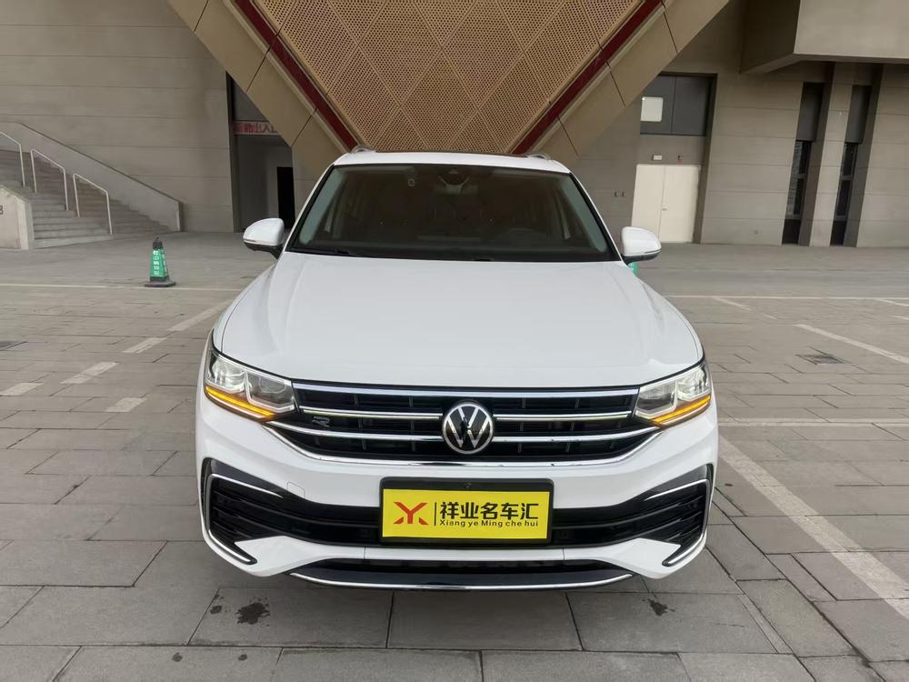 Volkswagen Tiguan L