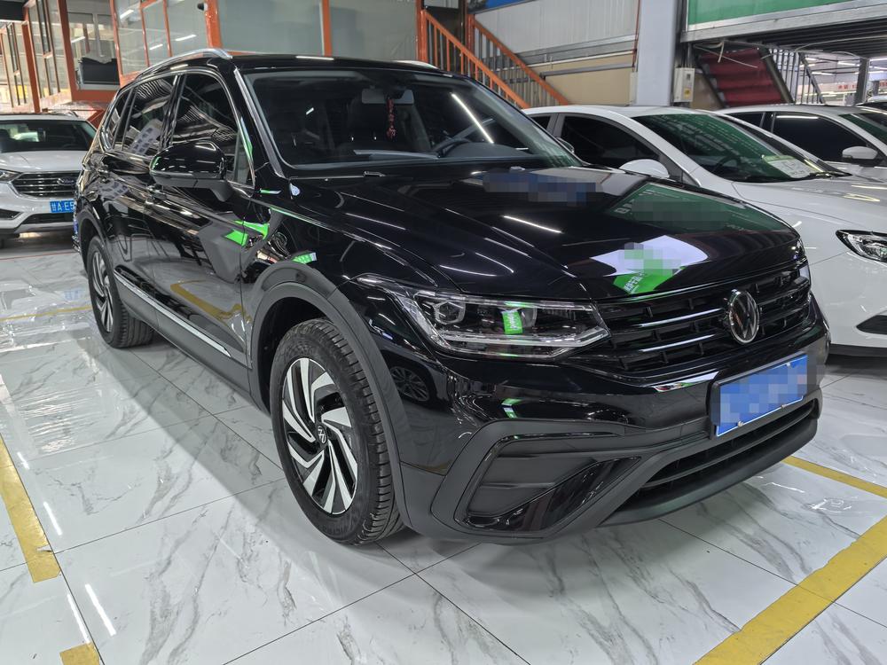 Volkswagen Tiguan L