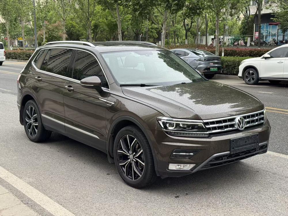 Volkswagen Tiguan L