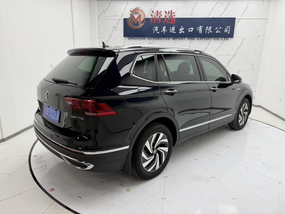 Volkswagen Tiguan L