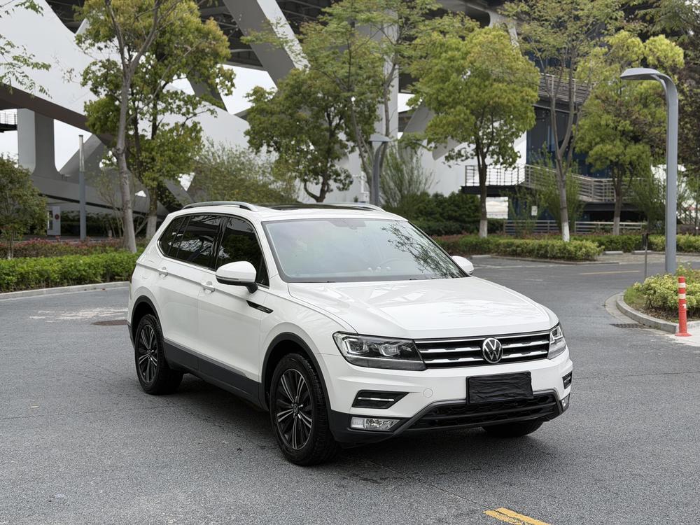 Volkswagen Tiguan L