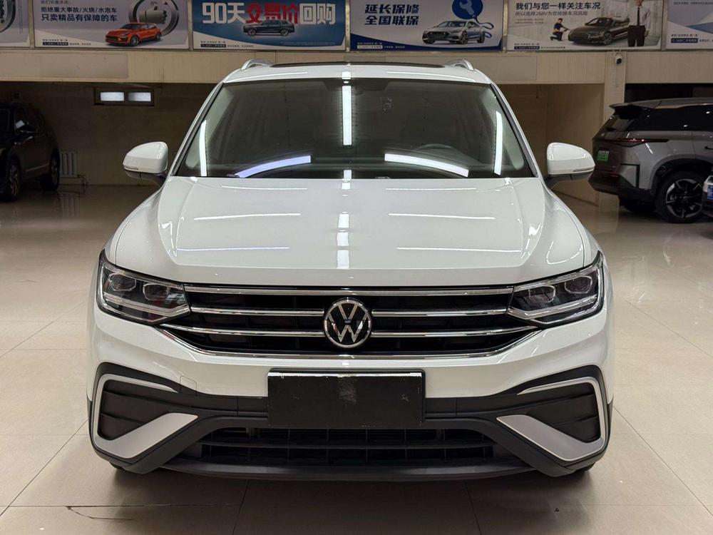 Volkswagen Tiguan L