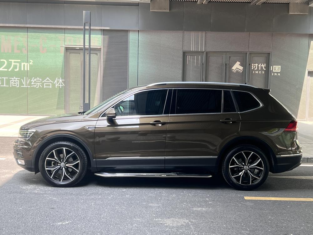 Volkswagen Tiguan L