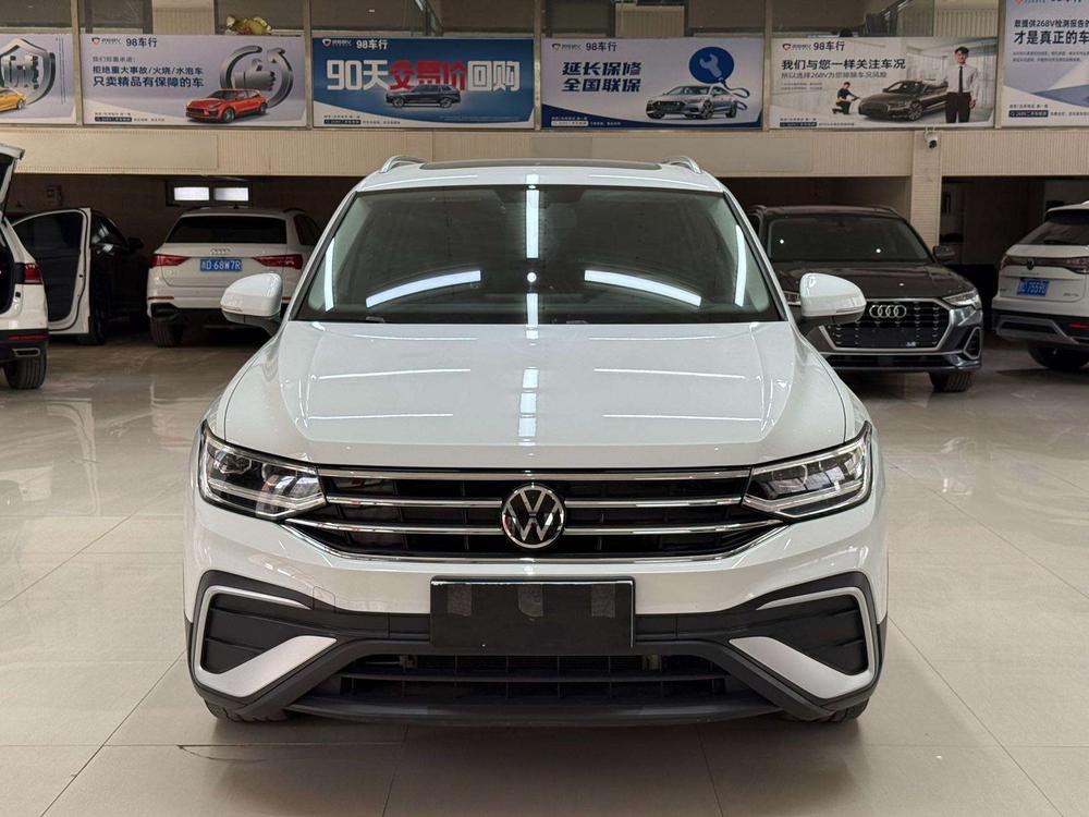 Volkswagen Tiguan L