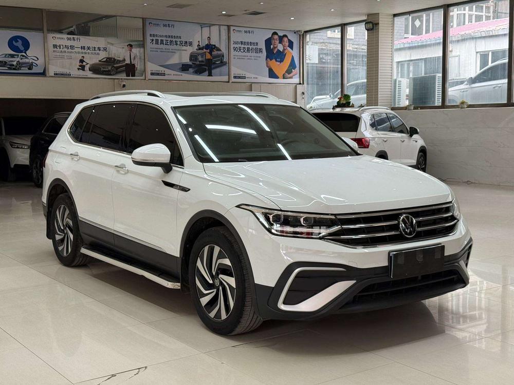 Volkswagen Tiguan L
