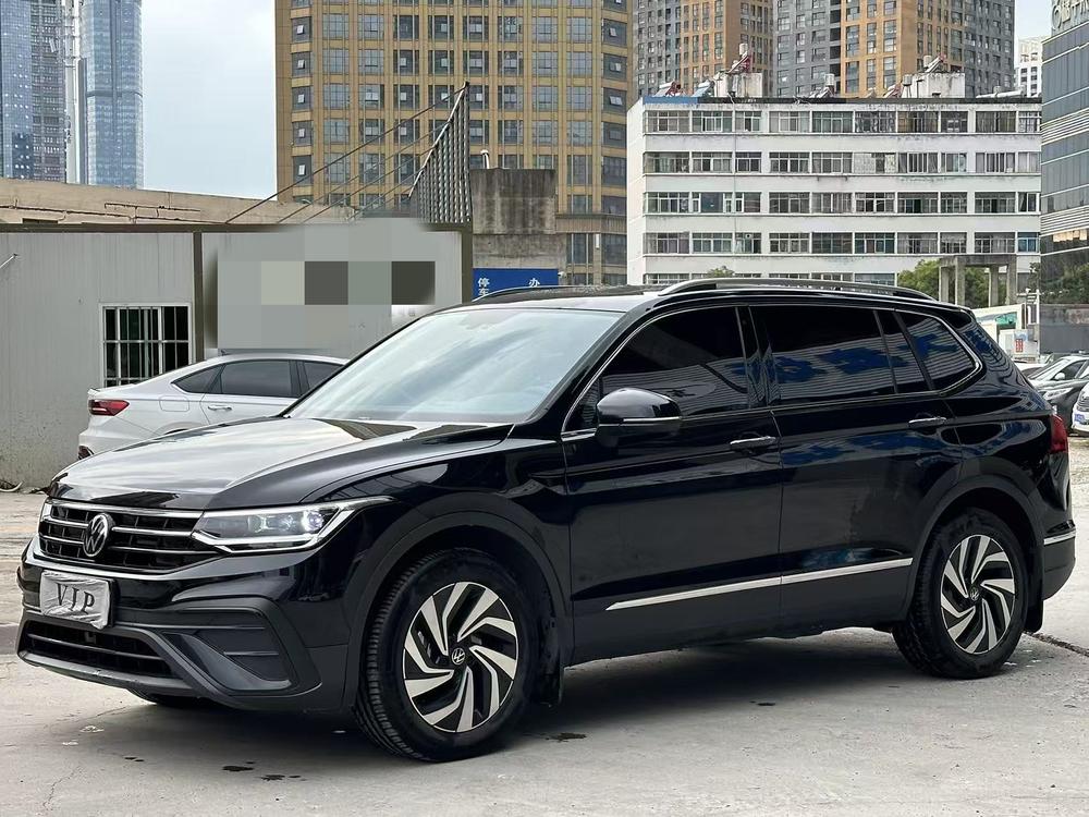 Volkswagen Tiguan L