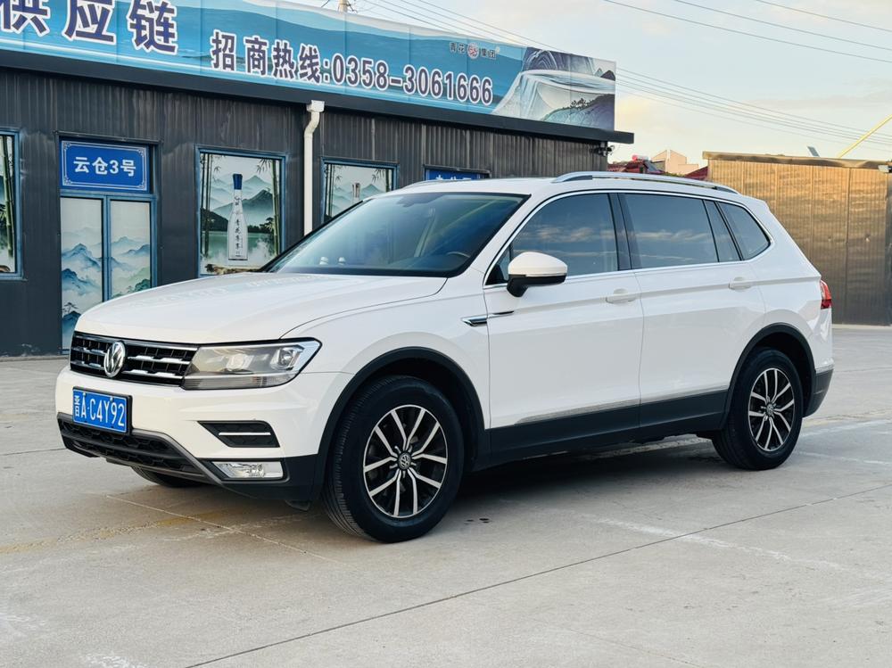 Volkswagen Tiguan L
