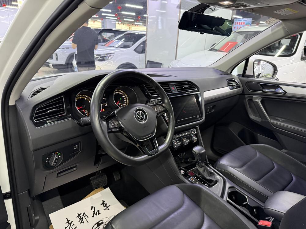 Volkswagen Tiguan L