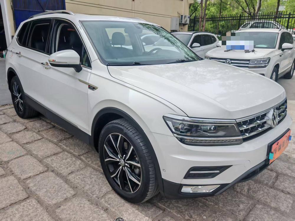 Volkswagen Tiguan L