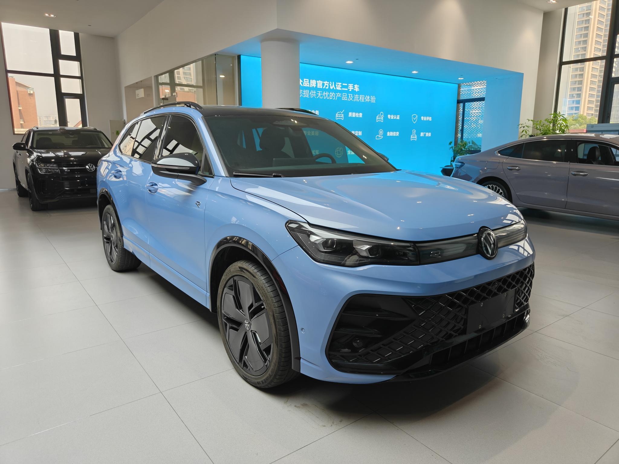 Volkswagen Tiguan L