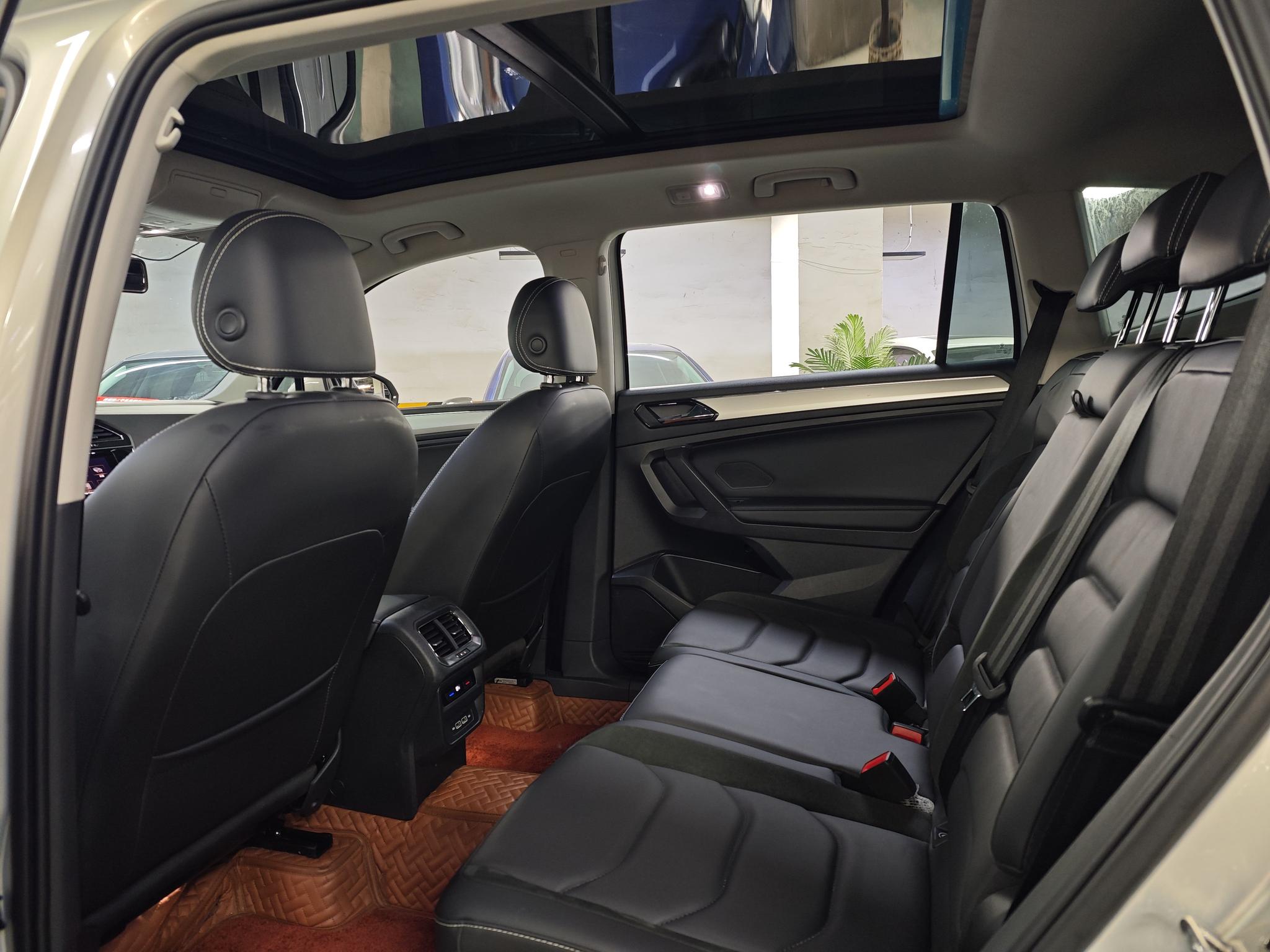 Volkswagen Tiguan L