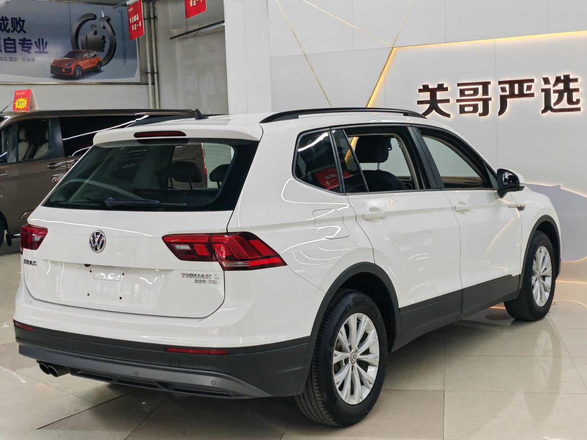 Volkswagen Tiguan L