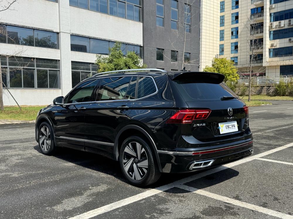 Volkswagen Tiguan L