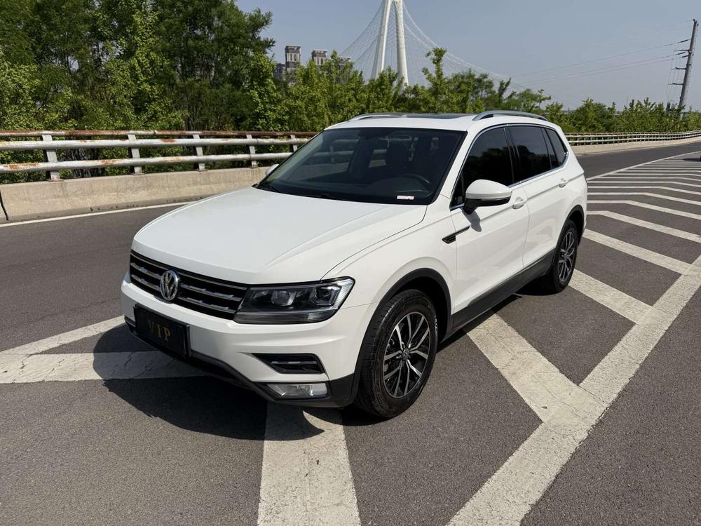 Volkswagen Tiguan L