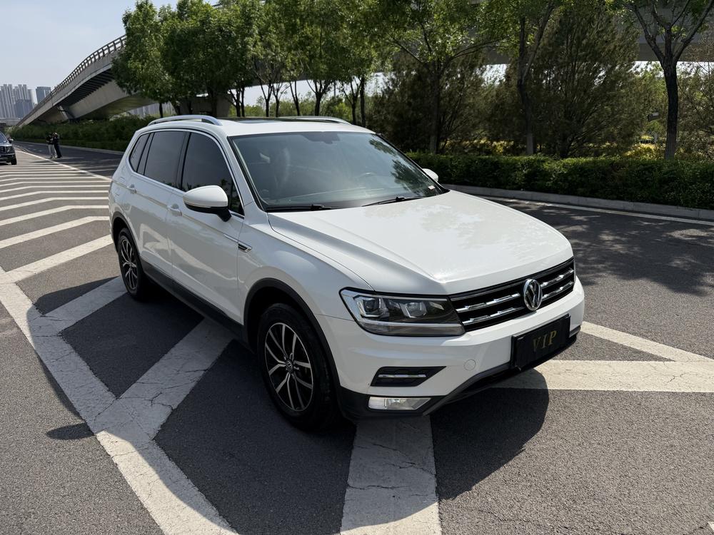 Volkswagen Tiguan L