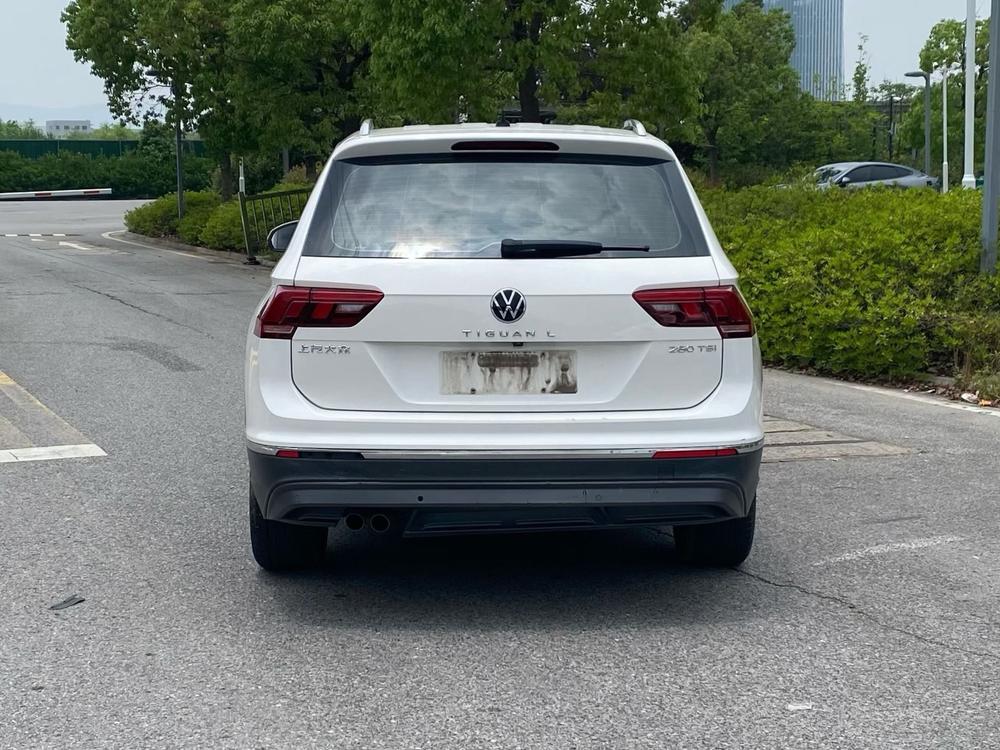Volkswagen Tiguan L