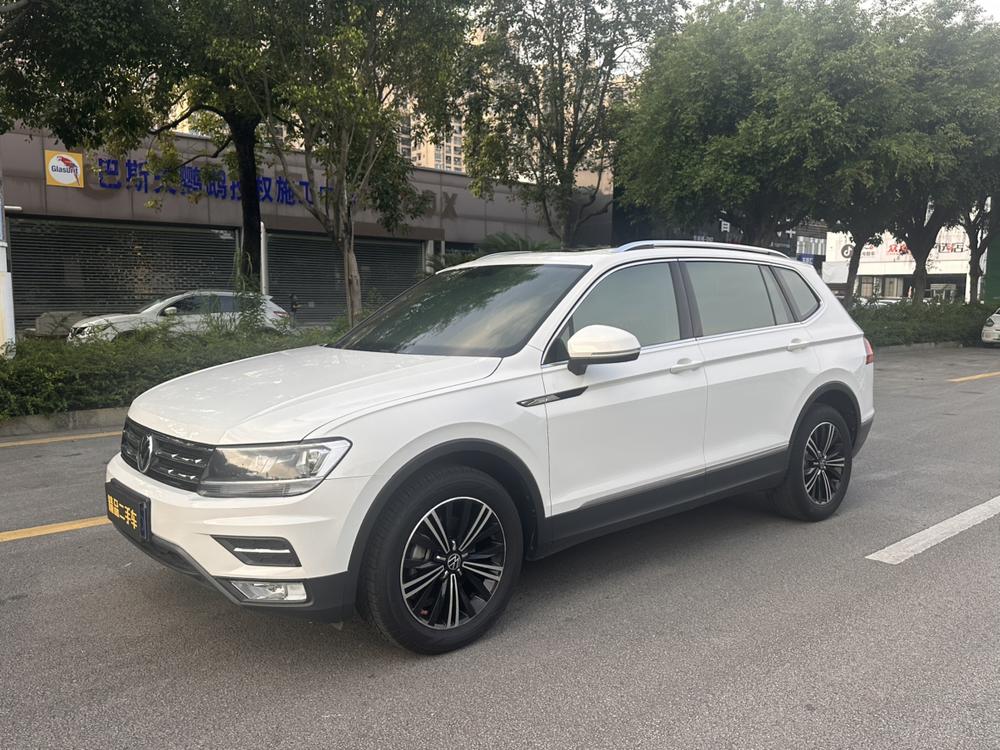Volkswagen Tiguan L