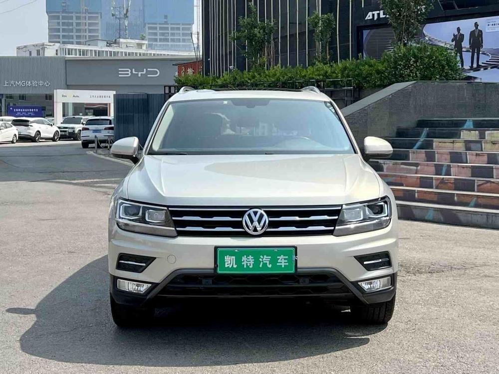 Volkswagen Tiguan L