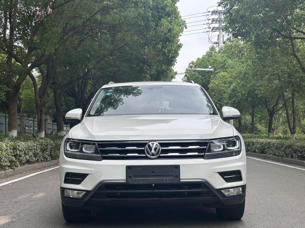 Volkswagen Tiguan L