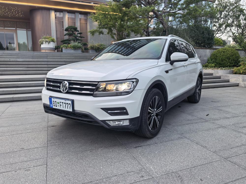 Volkswagen Tiguan L