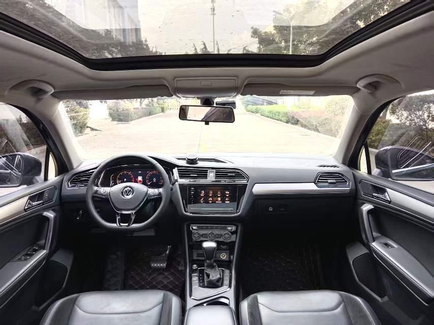 Volkswagen Tiguan L