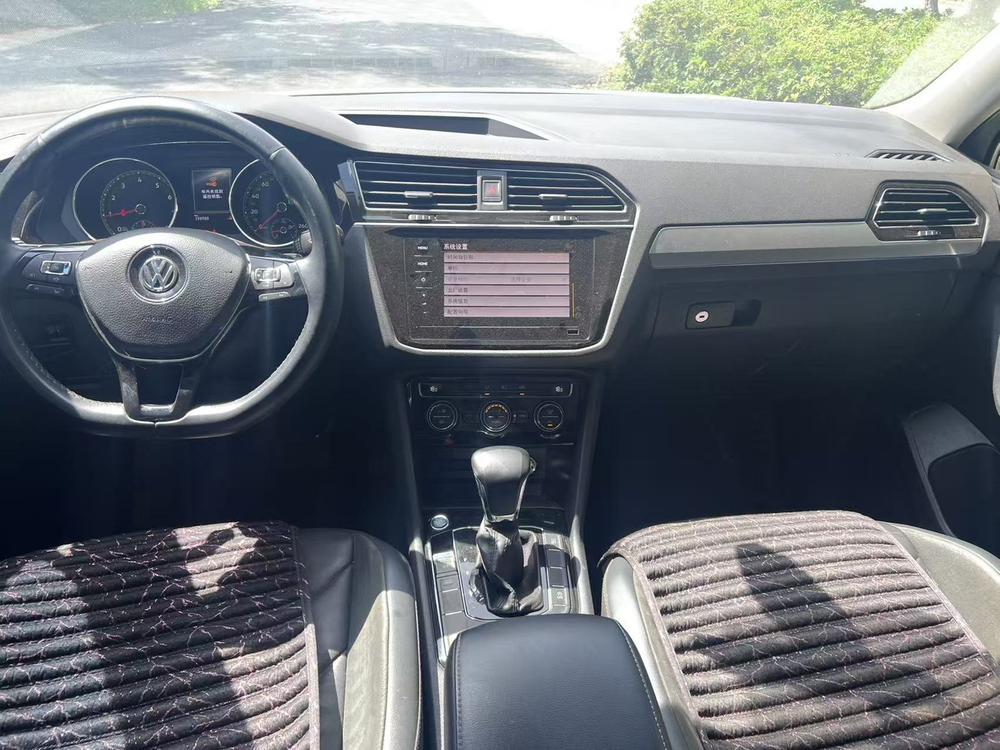 Volkswagen Tiguan L