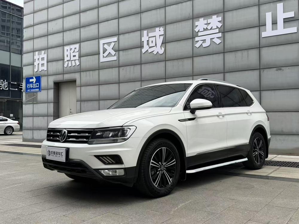 Volkswagen Tiguan L