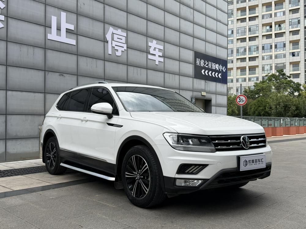 Volkswagen Tiguan L