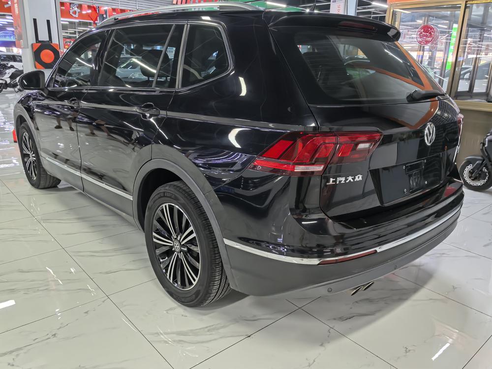 Volkswagen Tiguan L