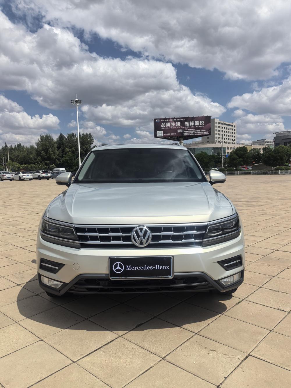 Volkswagen Tiguan L