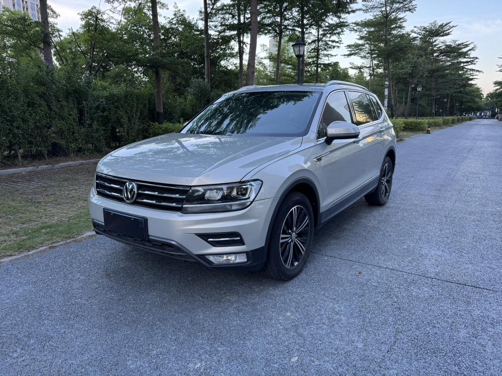 Volkswagen Tiguan L