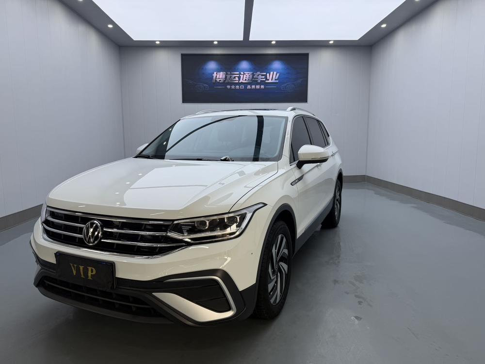 Volkswagen Tiguan L