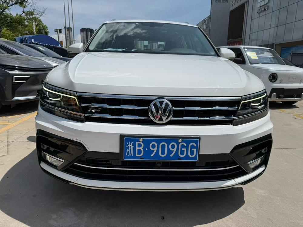 Volkswagen Tiguan L