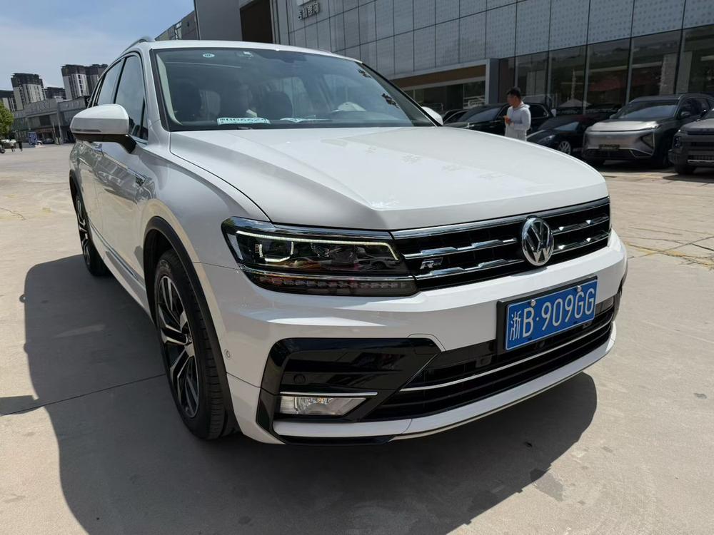 Volkswagen Tiguan L